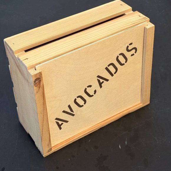 Decorative Avocado wooden crate with sliding lid - Picture 2 of 7